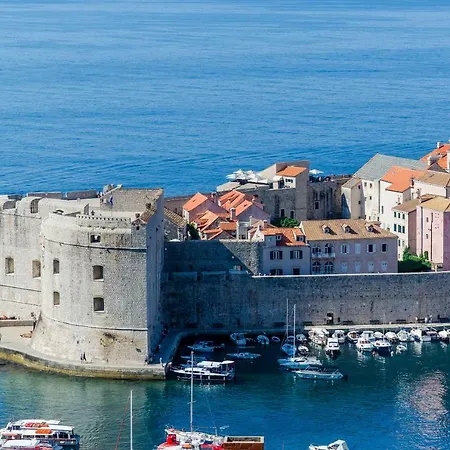 A&m * Dubrovnik